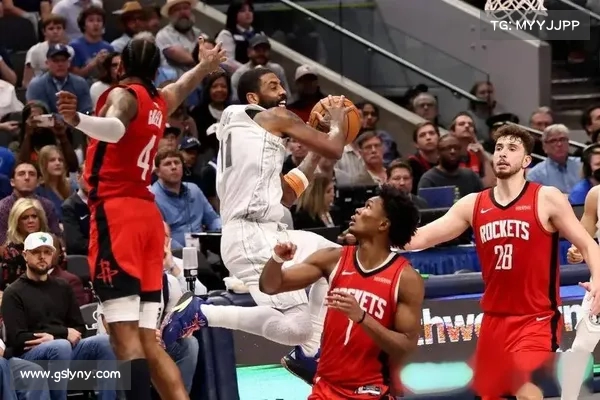 浓眉笑容满面入场 NBA官推晒出独行侠4胜0负精彩瞬间 浓眉笑容满面入场 NBA官推晒出独行侠4胜0负精彩瞬间